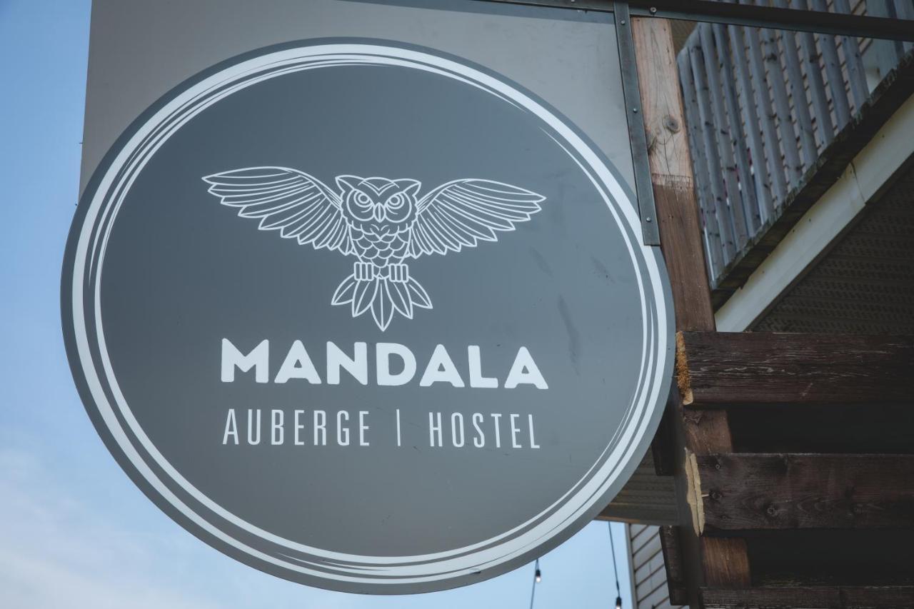 Auberge Mandala Saint-Mathieu-Du-Parc Exteriör bild
