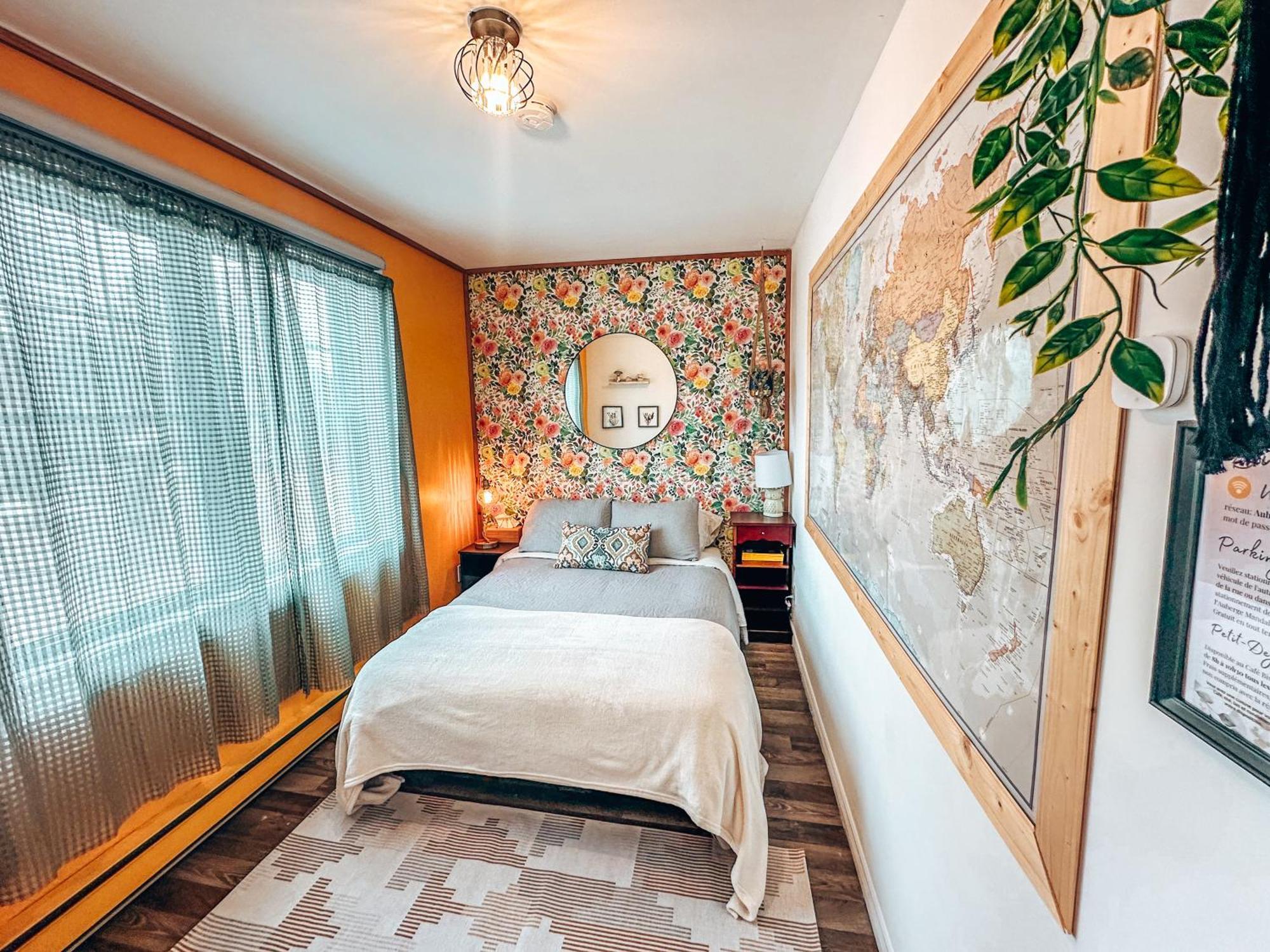 Auberge Mandala Saint-Mathieu-Du-Parc Exteriör bild